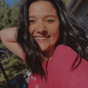 Meet your Posher, Abigail